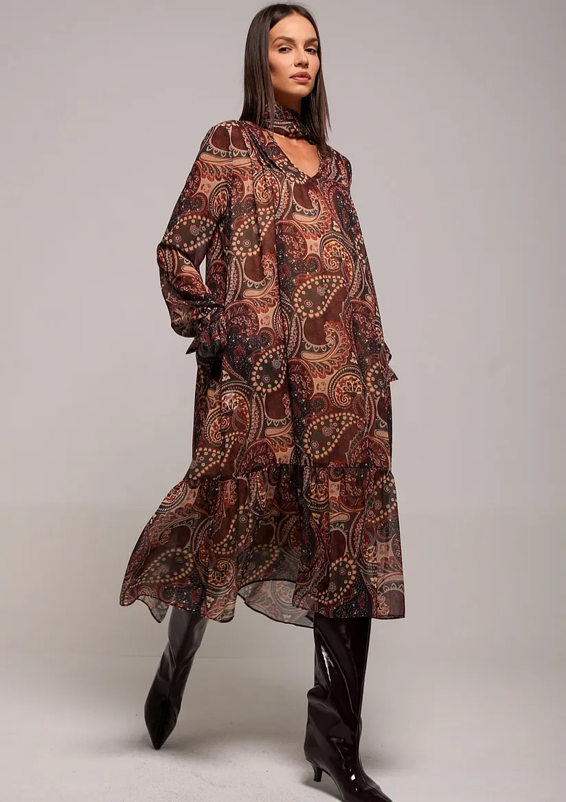 MIDI HALJINA SA VISOKOM KRAGNOM I V IZREZOM